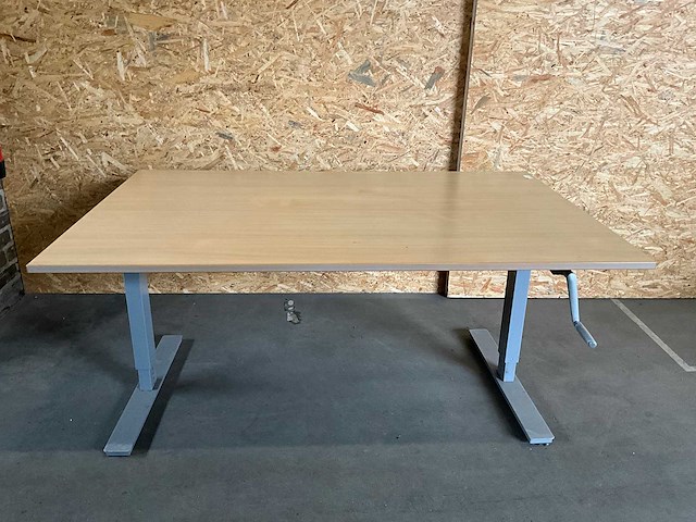 Bureau 160x100cm - in hoogte verstelbaar - afbeelding 1 van  3