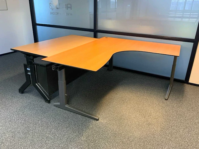 Bureau 160x80 / 200x160 cm (2x) - afbeelding 1 van  7