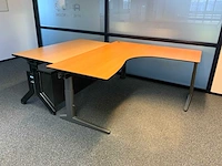 Bureau 160x80 / 200x160 cm (2x)