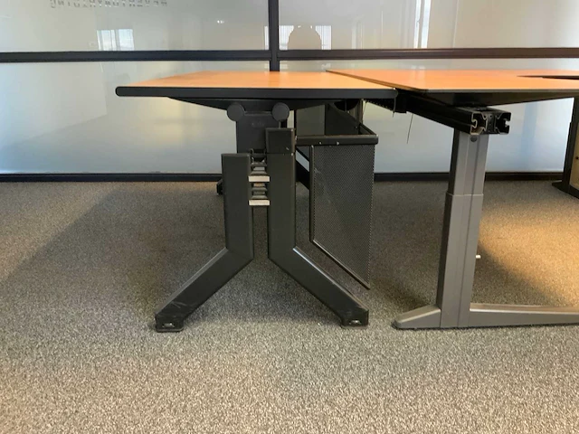 Bureau 160x80 / 200x160 cm (2x) - afbeelding 4 van  7