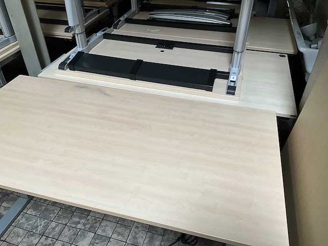 Bureau 160x80cm (3x) - afbeelding 2 van  3