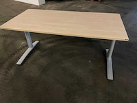 Bureau 160x80cm (4x) - afbeelding 1 van  4