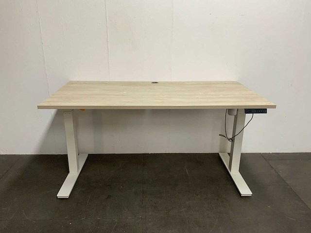 Bureau 160x80x78 cm - afbeelding 1 van  6