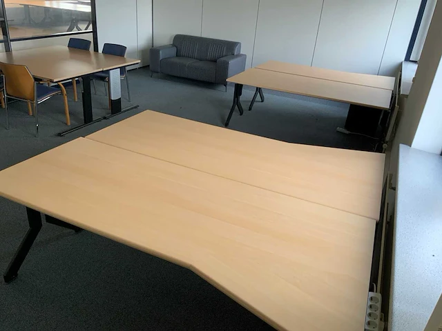 Bureau 200x100/80 - 200x100 - 160x80 cm (6x) - afbeelding 1 van  17