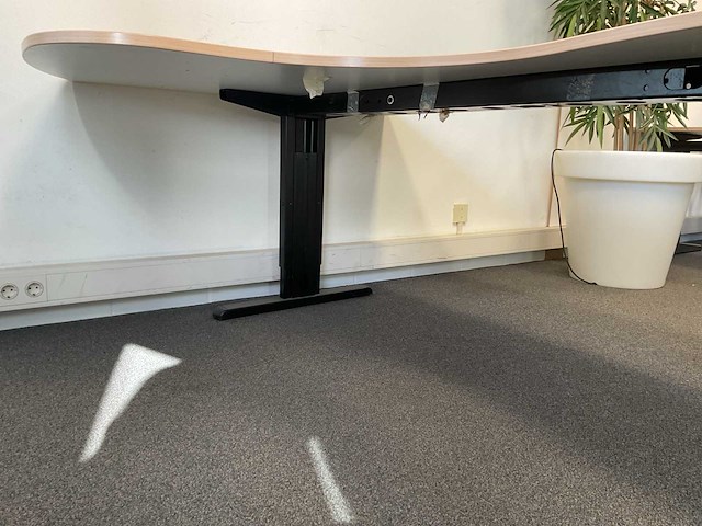 Bureau 200x140x75 cm - afbeelding 4 van  4