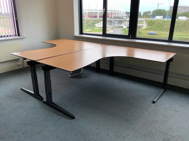 Bureau 200x160 cm (2x) - afbeelding 1 van  8