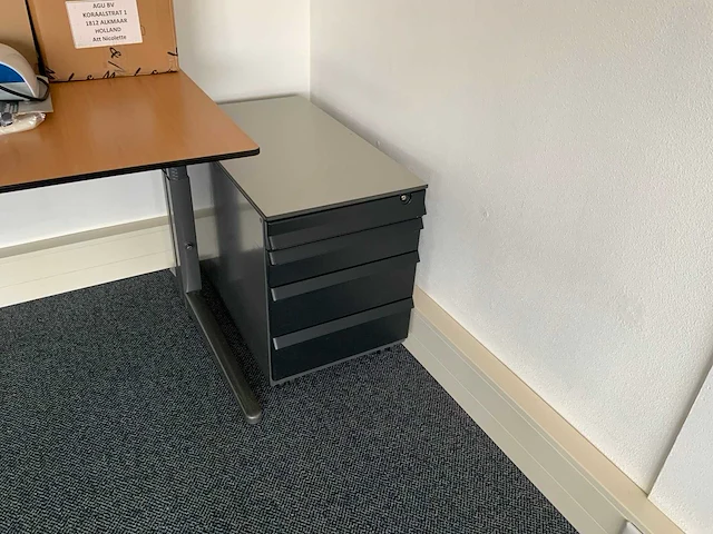Bureau 200x160 cm - afbeelding 6 van  10