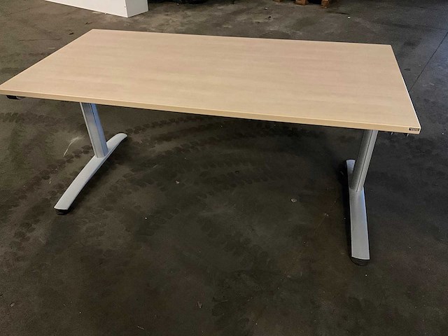 Bureau 200x80cm (7x) - afbeelding 1 van  4