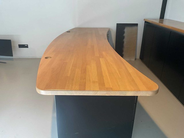 Bureau 273x80x75cm - afbeelding 3 van  6