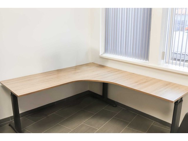 Bureau (2x) - afbeelding 1 van  2