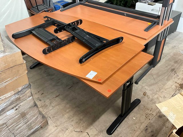 Bureau (2x) - afbeelding 1 van  9