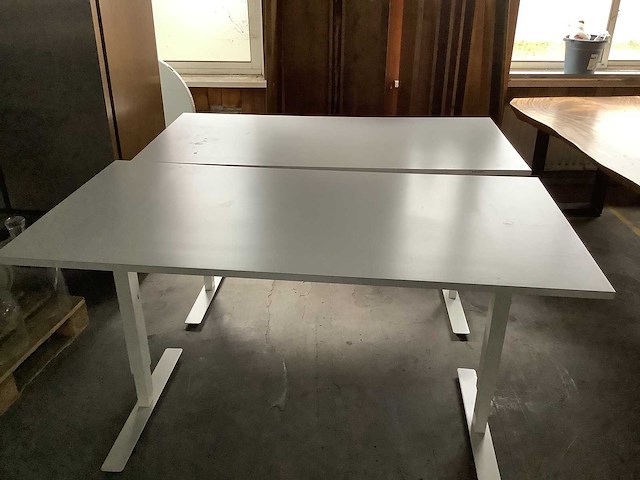 Bureau (2x) - afbeelding 1 van  3