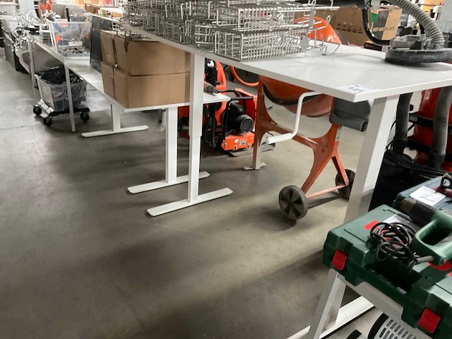 Bureau (2x) - afbeelding 1 van  3