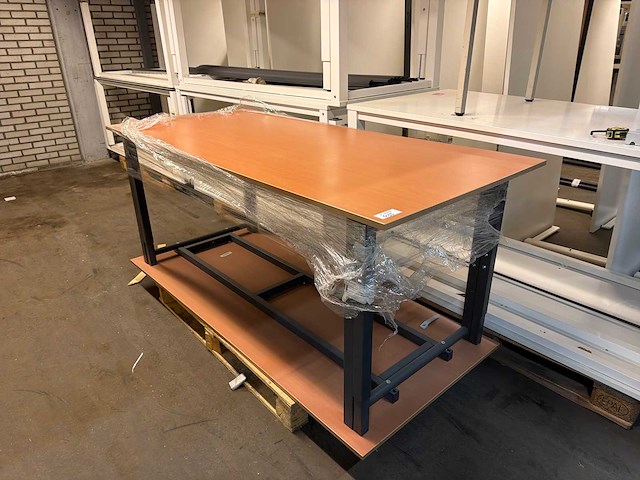 Bureau (2x) - afbeelding 1 van  3