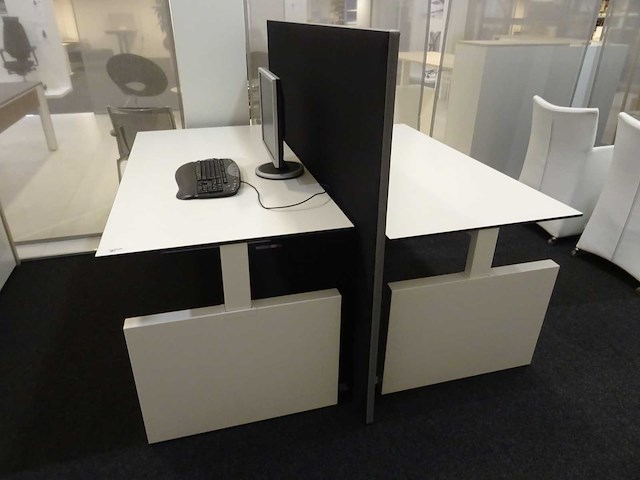 Bureau (2x) - afbeelding 1 van  4