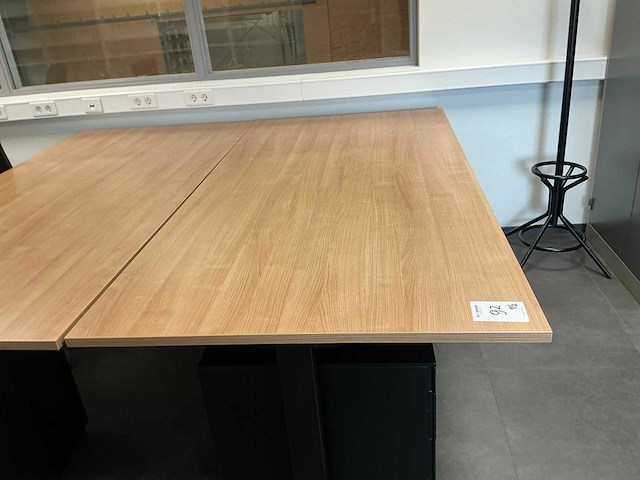 Bureau (2x) - afbeelding 2 van  2