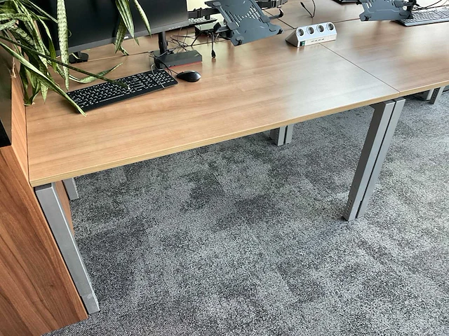 Bureau (2x) - afbeelding 2 van  2