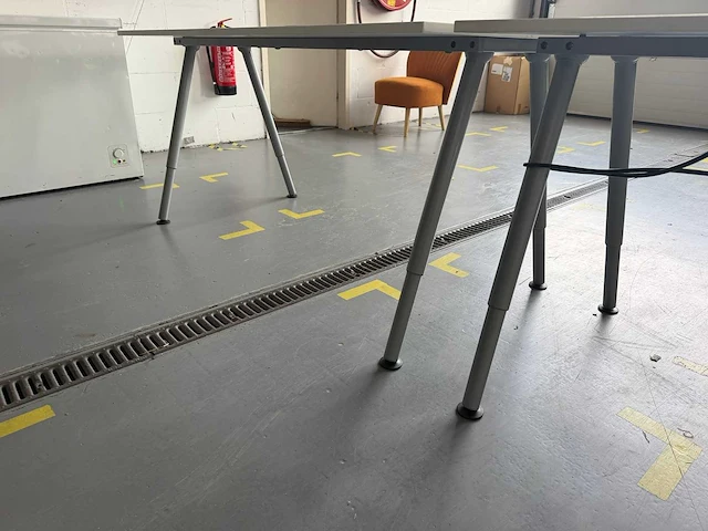 Bureau (2x) - afbeelding 4 van  4