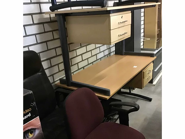 Bureau (3x) - afbeelding 1 van  5