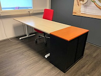 Bureau (3x) - afbeelding 1 van  9