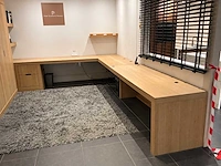 Bureau 403x329x75 cm