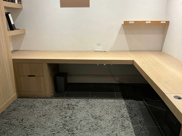 Bureau 403x329x75 cm - afbeelding 4 van  10