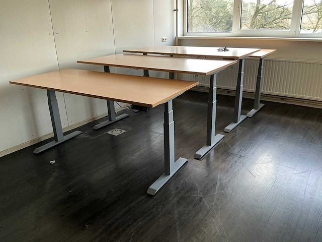 Bureau (4x) - afbeelding 1 van  1