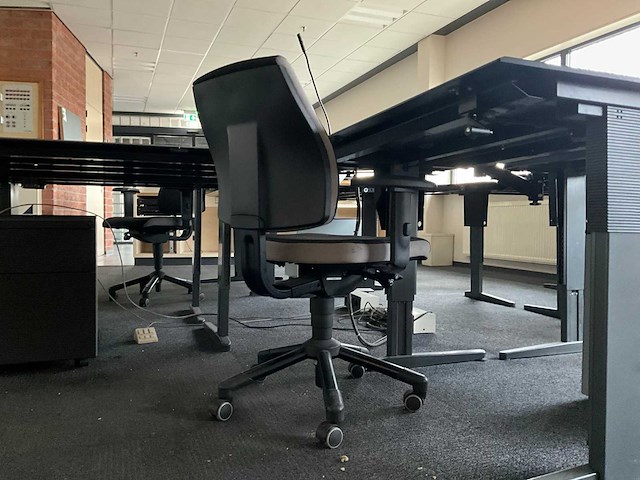 Bureau (4x) - afbeelding 5 van  8