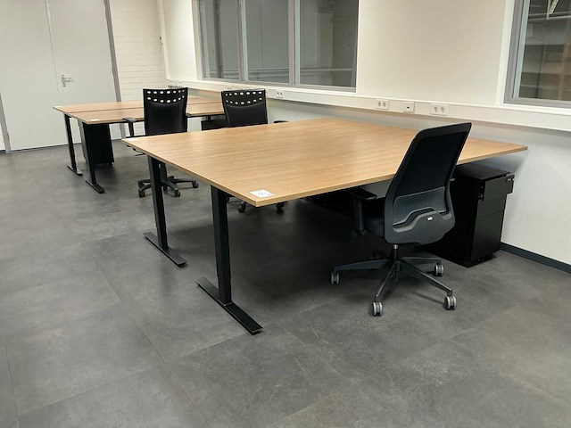 Bureau (4x) - afbeelding 1 van  9
