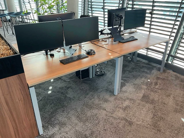 Bureau (4x) - afbeelding 1 van  3