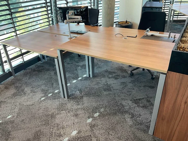 Bureau (4x) - afbeelding 2 van  2