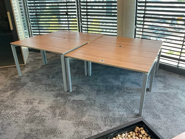 Bureau (4x) - afbeelding 2 van  3