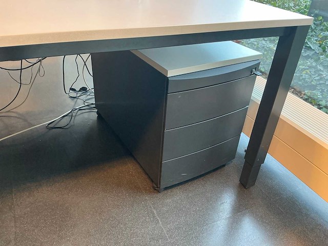 Bureau (4x) - afbeelding 12 van  12