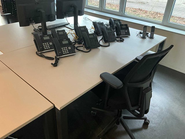 Bureau (4x) - afbeelding 12 van  12