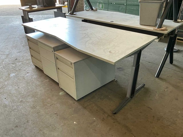 Bureau (5x) - afbeelding 1 van  6