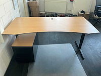 Bureau (5x) - afbeelding 1 van  2