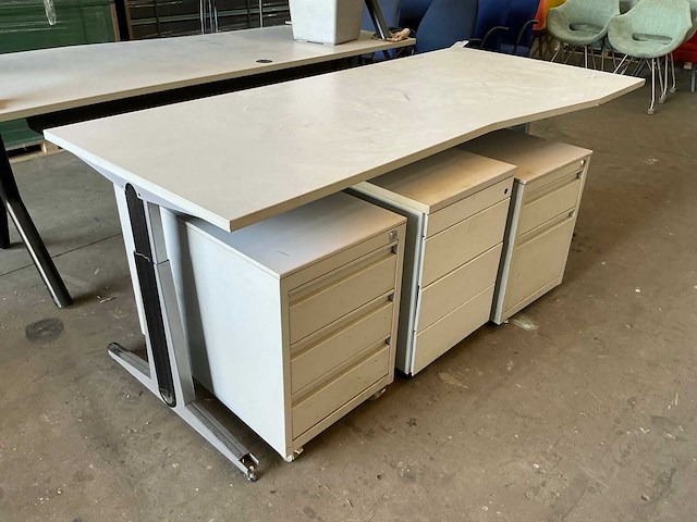 Bureau (5x) - afbeelding 1 van  6