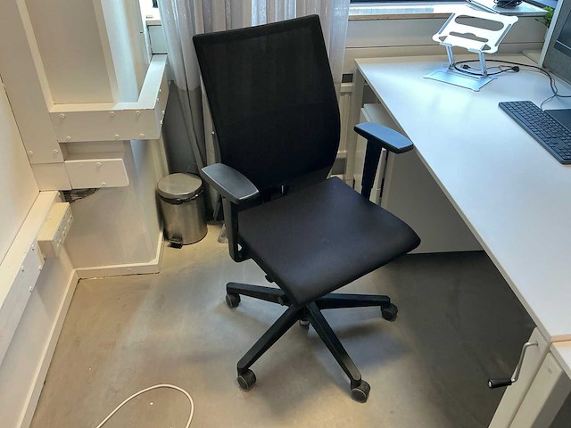 Bureau (7x) - afbeelding 8 van  16