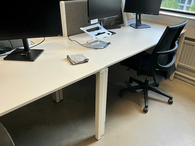 Bureau (7x) - afbeelding 9 van  11