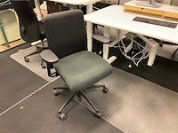 Bureau, bureaustoel en ladeblok (4x) - afbeelding 8 van  21