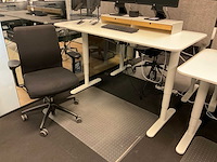 Bureau, bureaustoel en ladeblok (4x) - afbeelding 9 van  21
