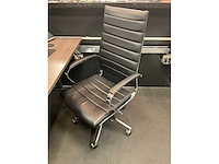 Bureau + dell 27” schermen + bureaustoel - afbeelding 7 van  8