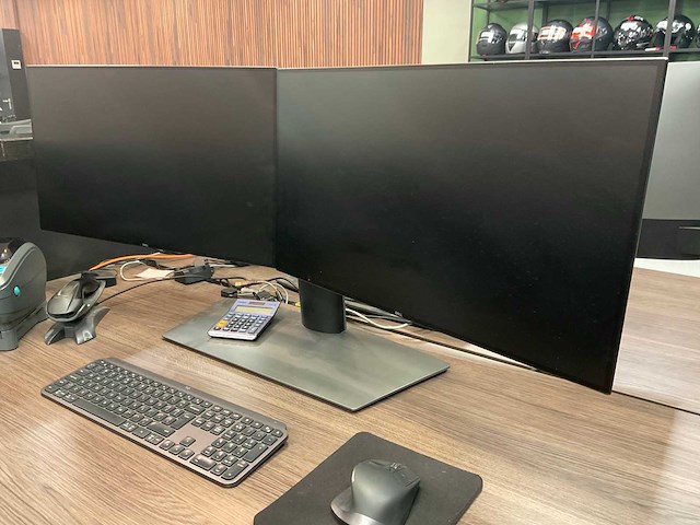 Bureau + dell 27” schermen + bureaustoel - afbeelding 6 van  8