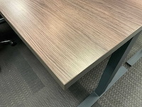 Bureau + dell 27” schermen + bureaustoel - afbeelding 7 van  8