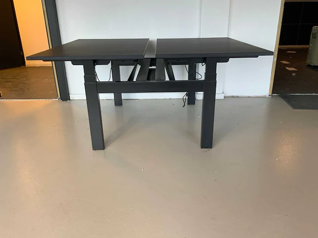 Bureau eiland - elektrisch verstelbaar 160x128 cm - afbeelding 2 van  4