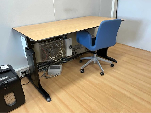 Bureau eiland en divers - afbeelding 7 van  8
