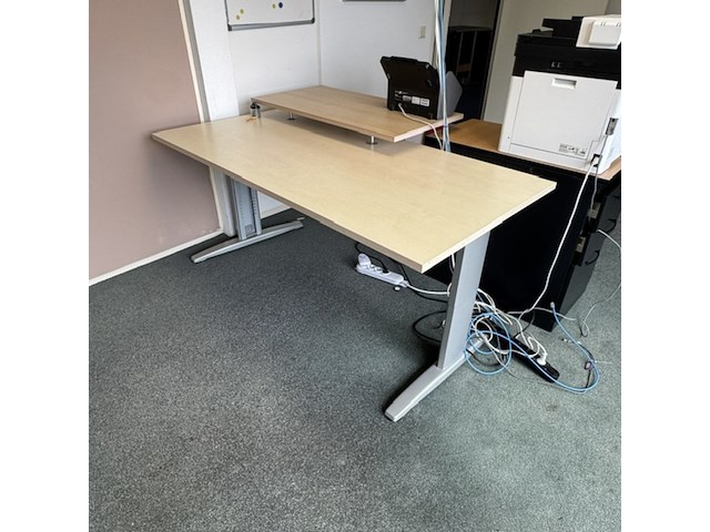 Bureau en 2x ladenkast - afbeelding 4 van  5