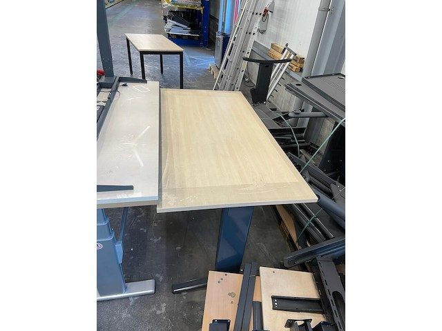 Bureau, hout kleur - afbeelding 2 van  2