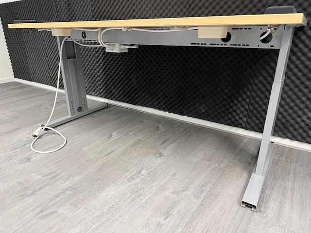 Bureau (in hoogte verstelbaar) (2x) - afbeelding 2 van  13
