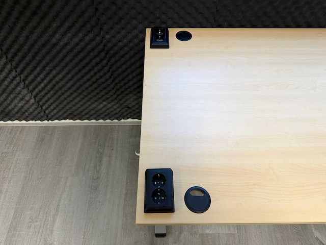 Bureau (in hoogte verstelbaar) (2x) - afbeelding 11 van  13